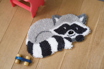 Vervaco Latch Hook Kit: Shaped Rug: Raccoon PN-0156421